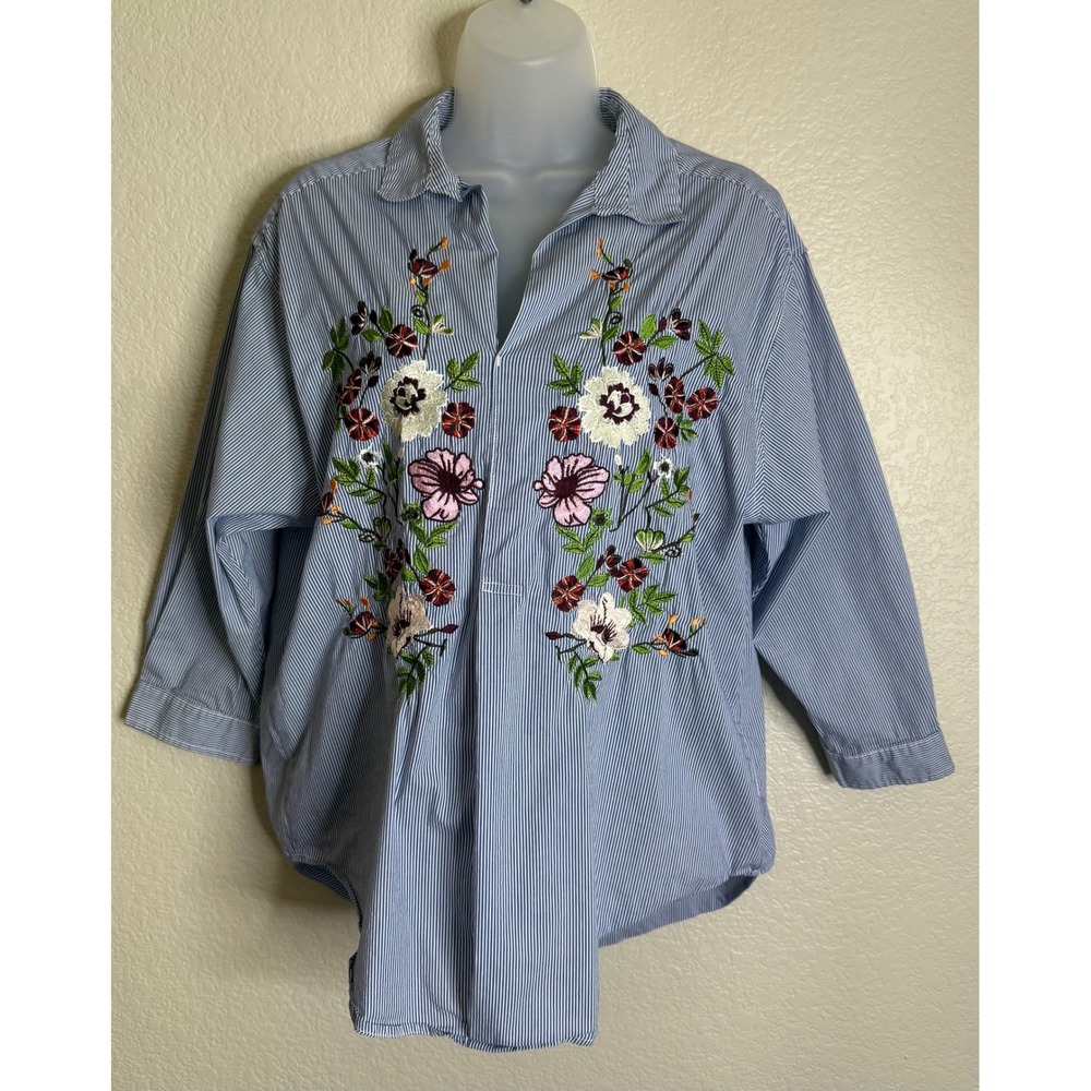Gibson & Latimer S Button Down Shirt Blue Pinstripe Floral Embroidered Boho Chic